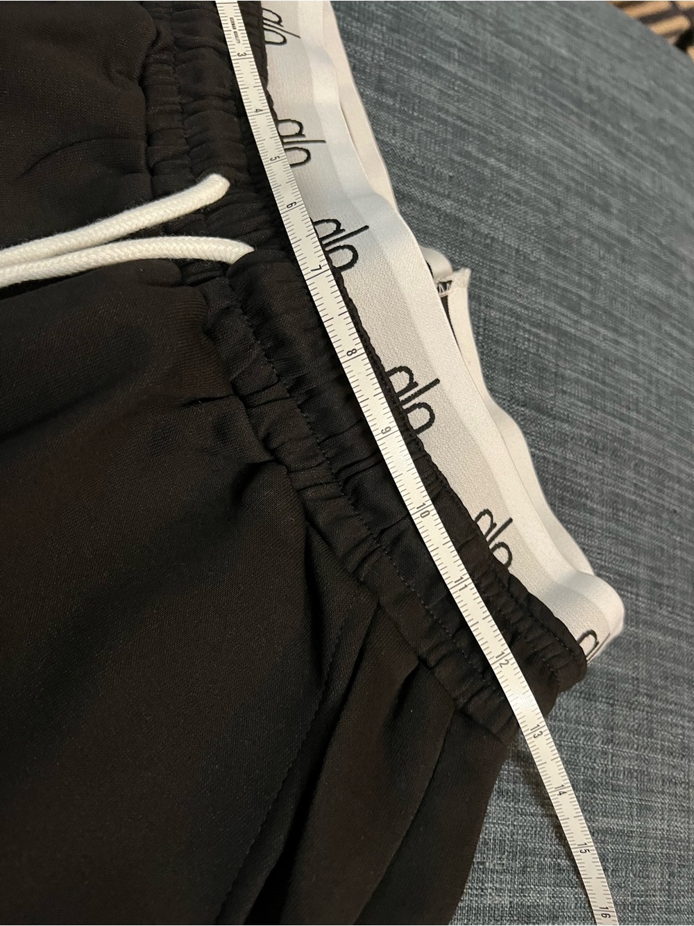 Black Crewneck Sweatshirt and Wide Leg pants - Picture 5 of 7